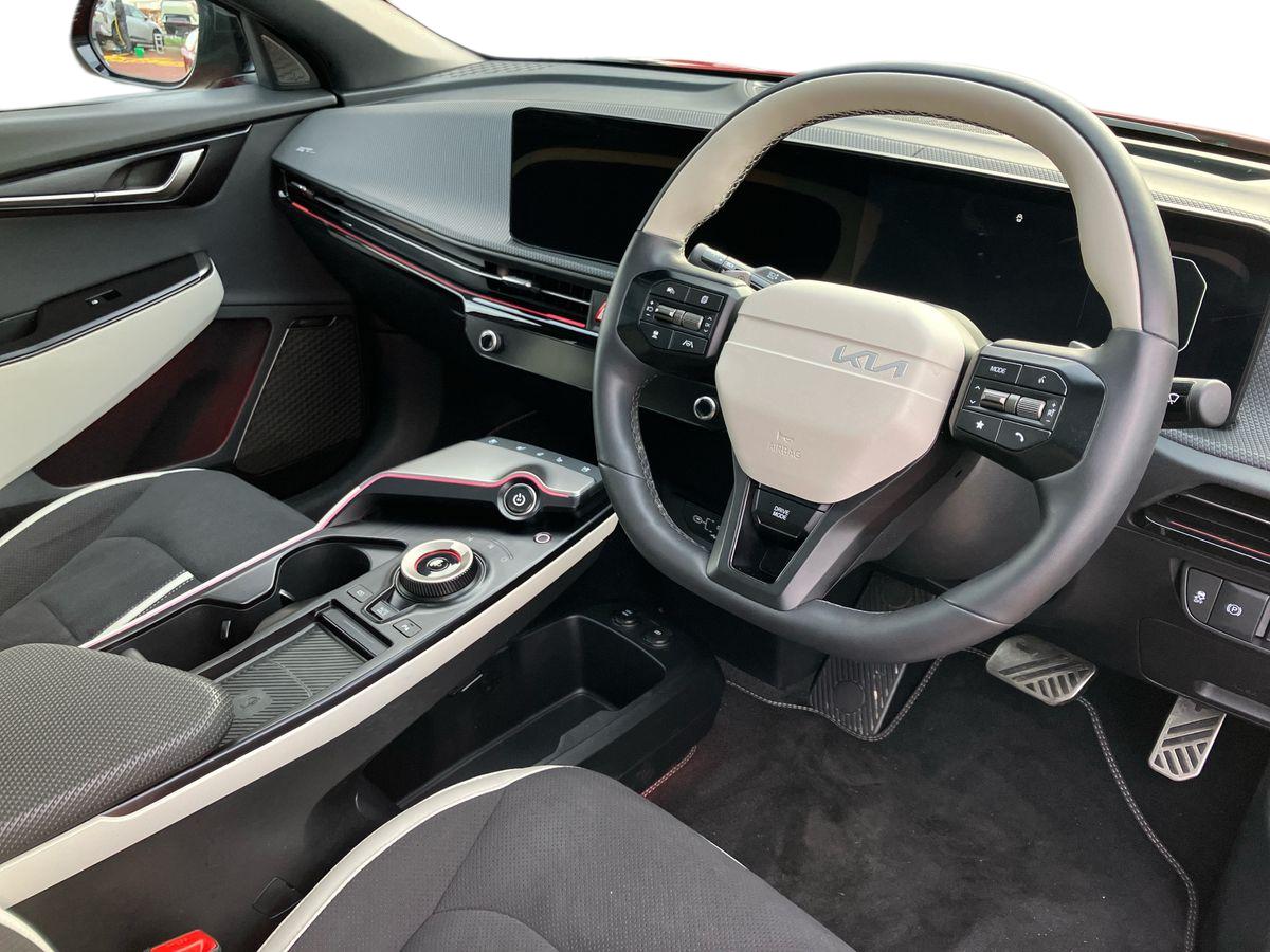 Used Kia EV6 2024 for sale - 76845461: Photo 8