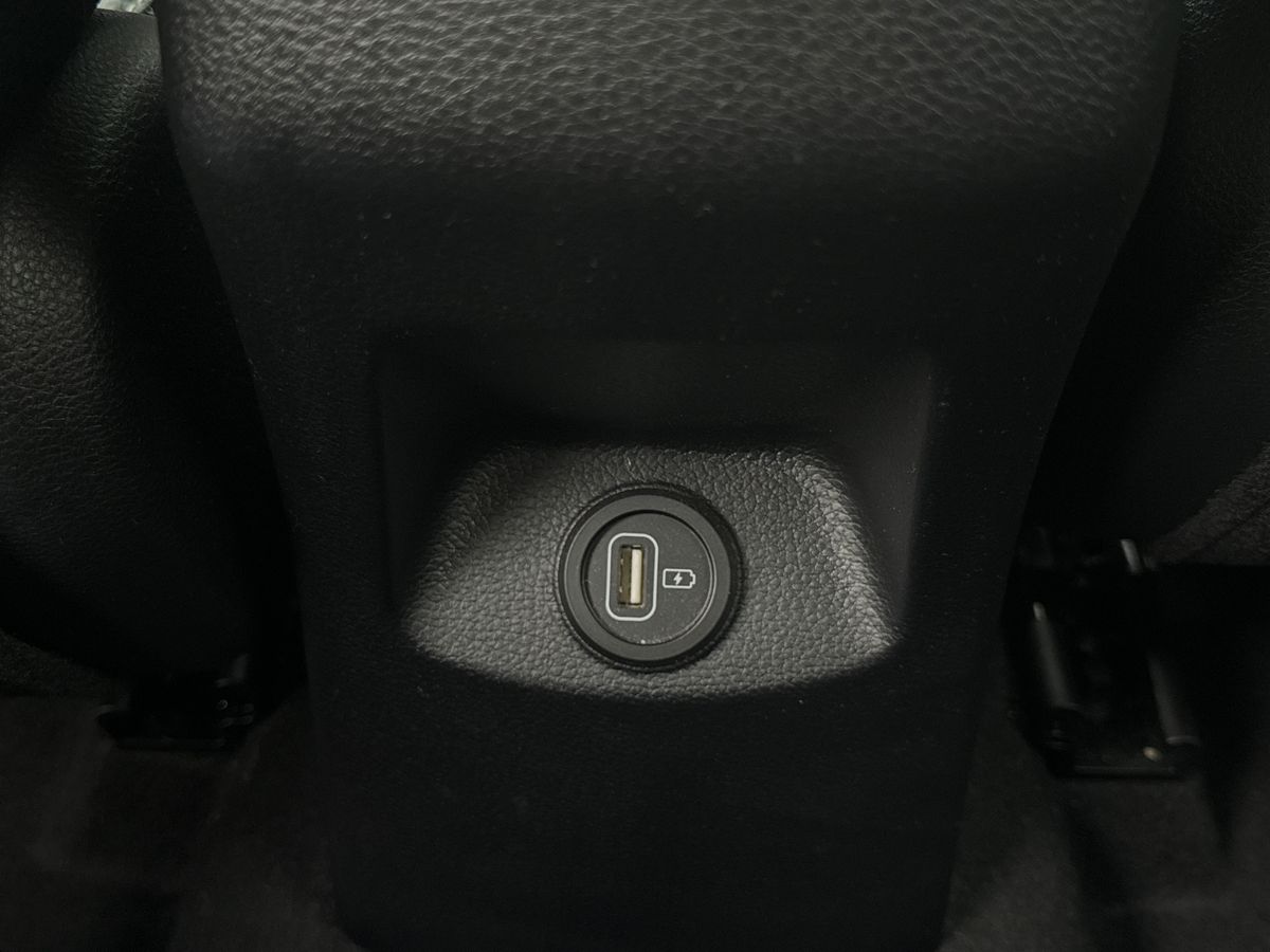 Used Kia Stonic 2023 for sale - 76425897: Photo 23