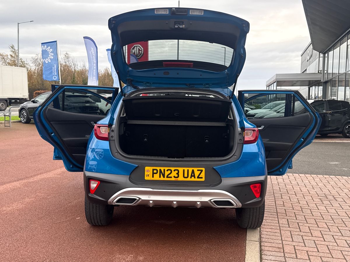 Used Kia Stonic 2023 for sale - 76425897: Photo 25