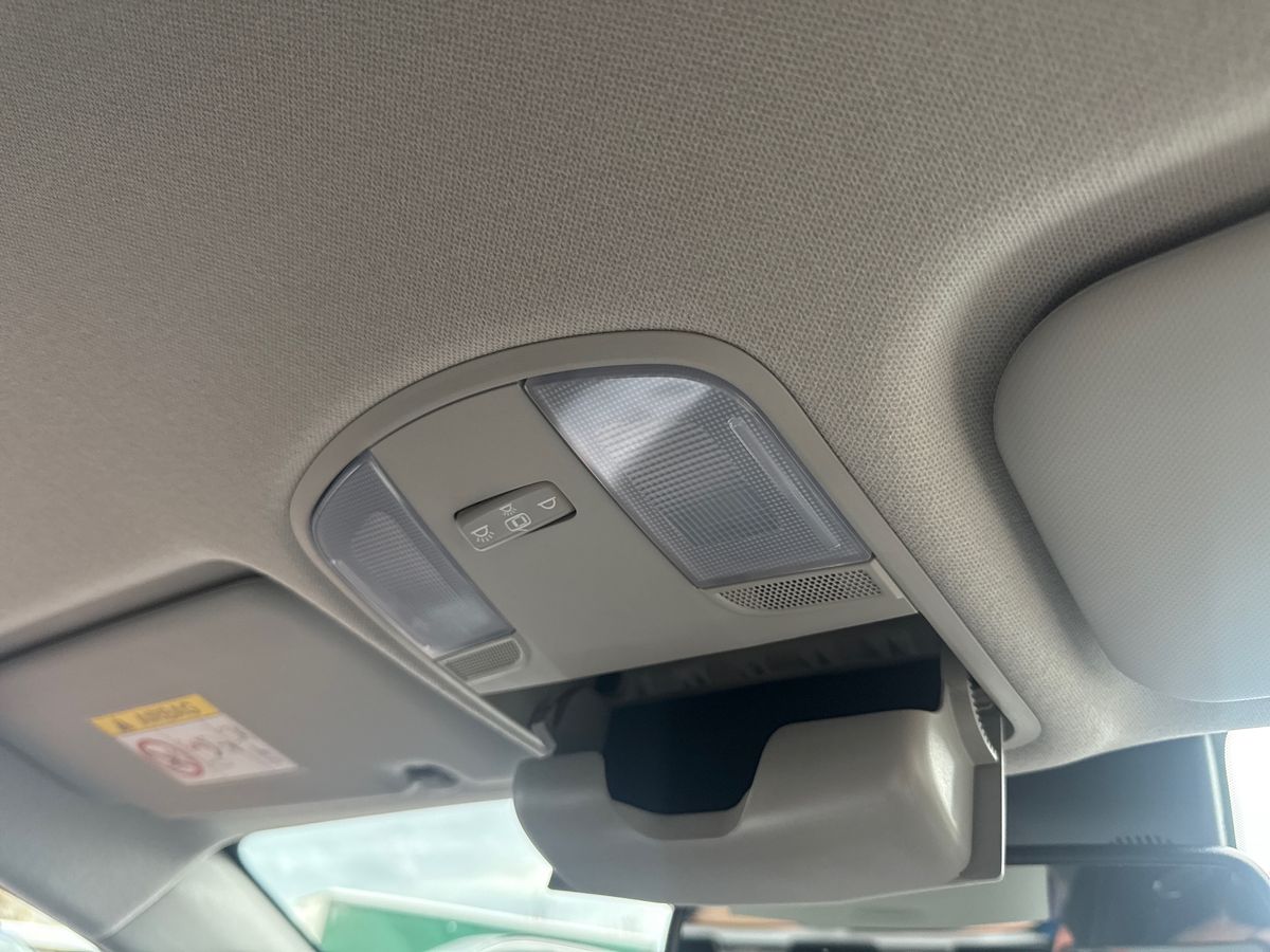 Used Kia Stonic 2023 for sale - 76425897: Photo 33