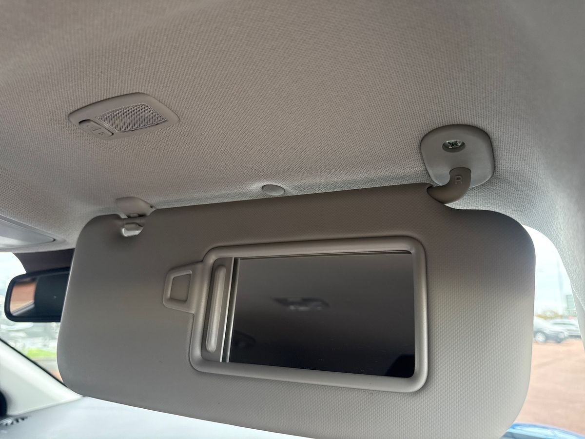 Used Kia Stonic 2023 for sale - 76425897: Photo 34