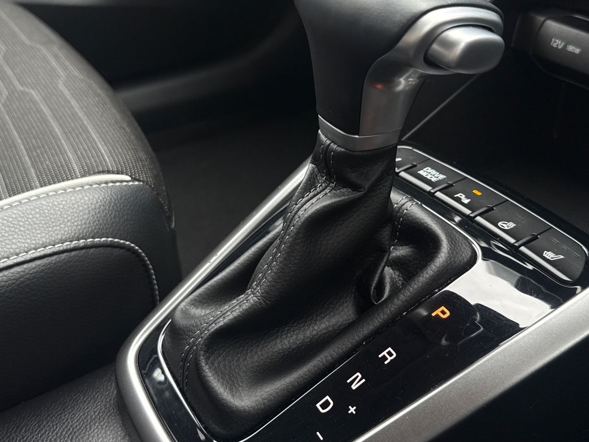 Used Kia Stonic 2023 for sale - 76425897: Photo 35