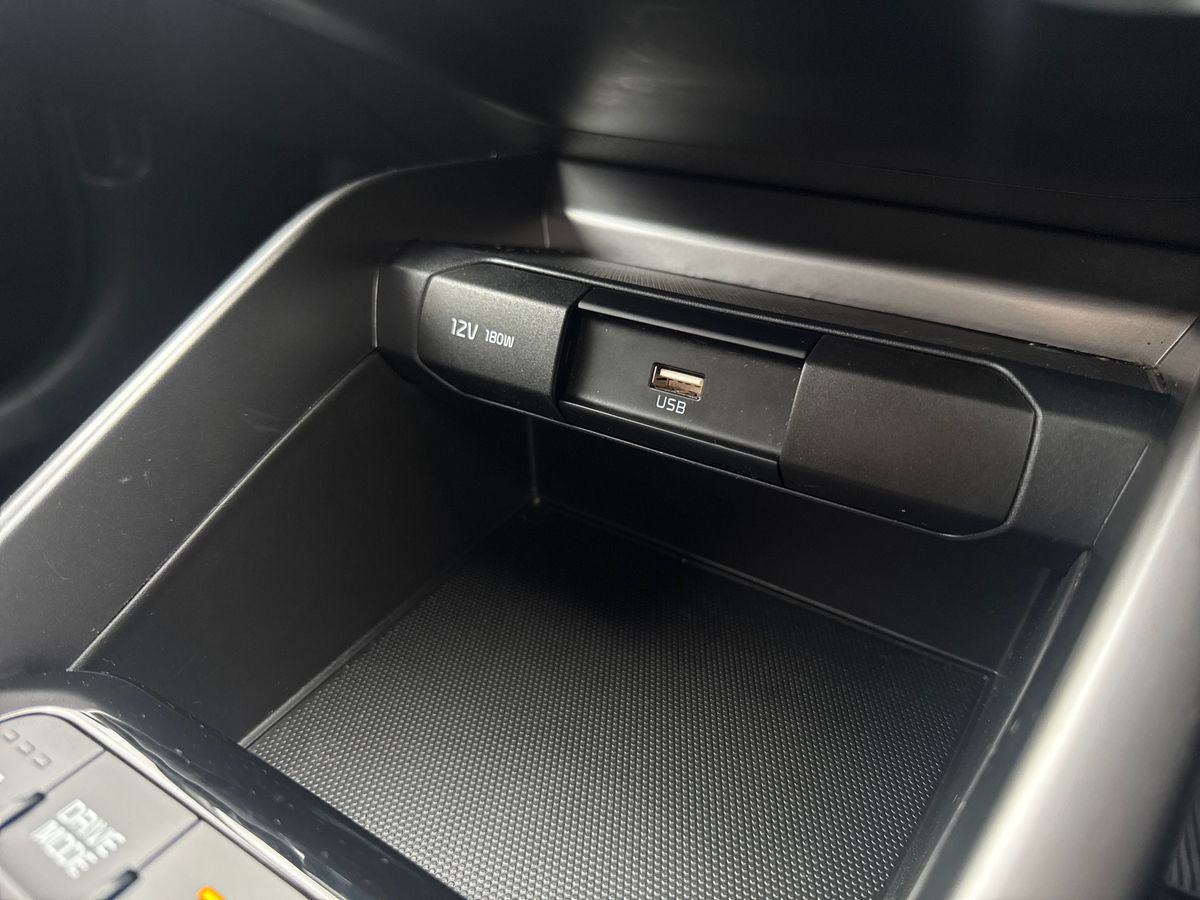 Used Kia Stonic 2023 for sale - 76425897: Photo 37