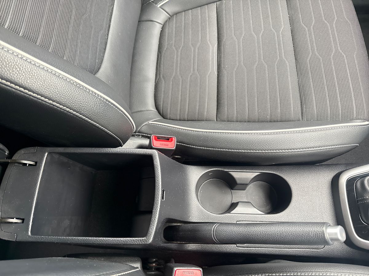 Used Kia Stonic 2023 for sale - 76425897: Photo 40