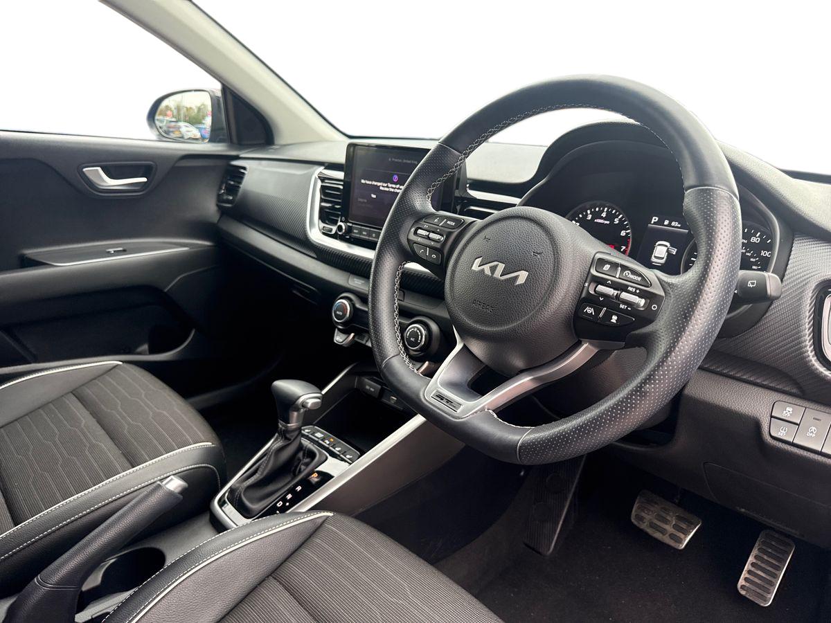 Used Kia Stonic 2023 for sale - 76425897: Photo 8