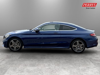 Used Mercedes-Benz C Class 2019 for sale - 78579337: Photo