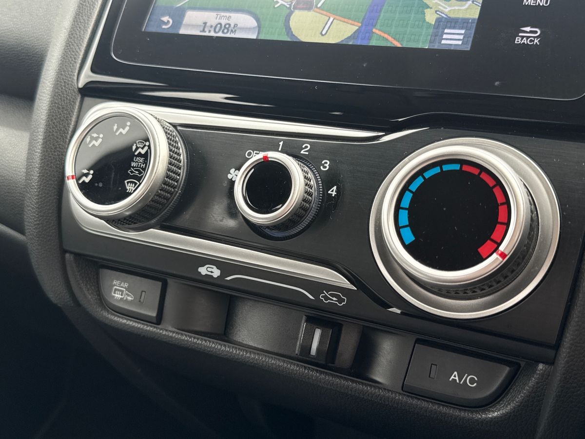 Used Honda Jazz 2016 for sale - 76412727: Photo 12