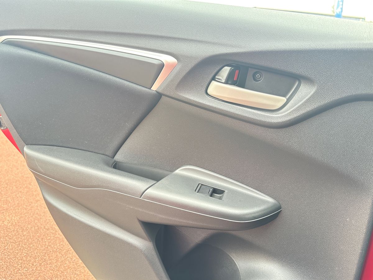 Used Honda Jazz 2016 for sale - 76412727: Photo 27