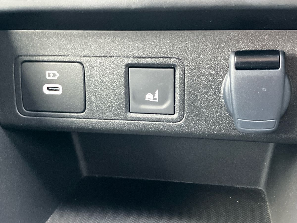 Used Dacia Sandero Stepway 2024 for sale - 77398587: Photo 36