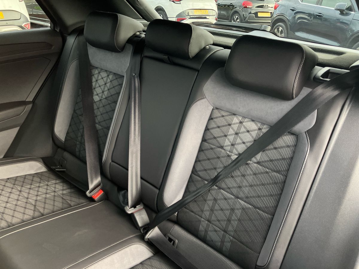 Used Volkswagen T-Roc 2023 for sale - 77283372: Photo 34