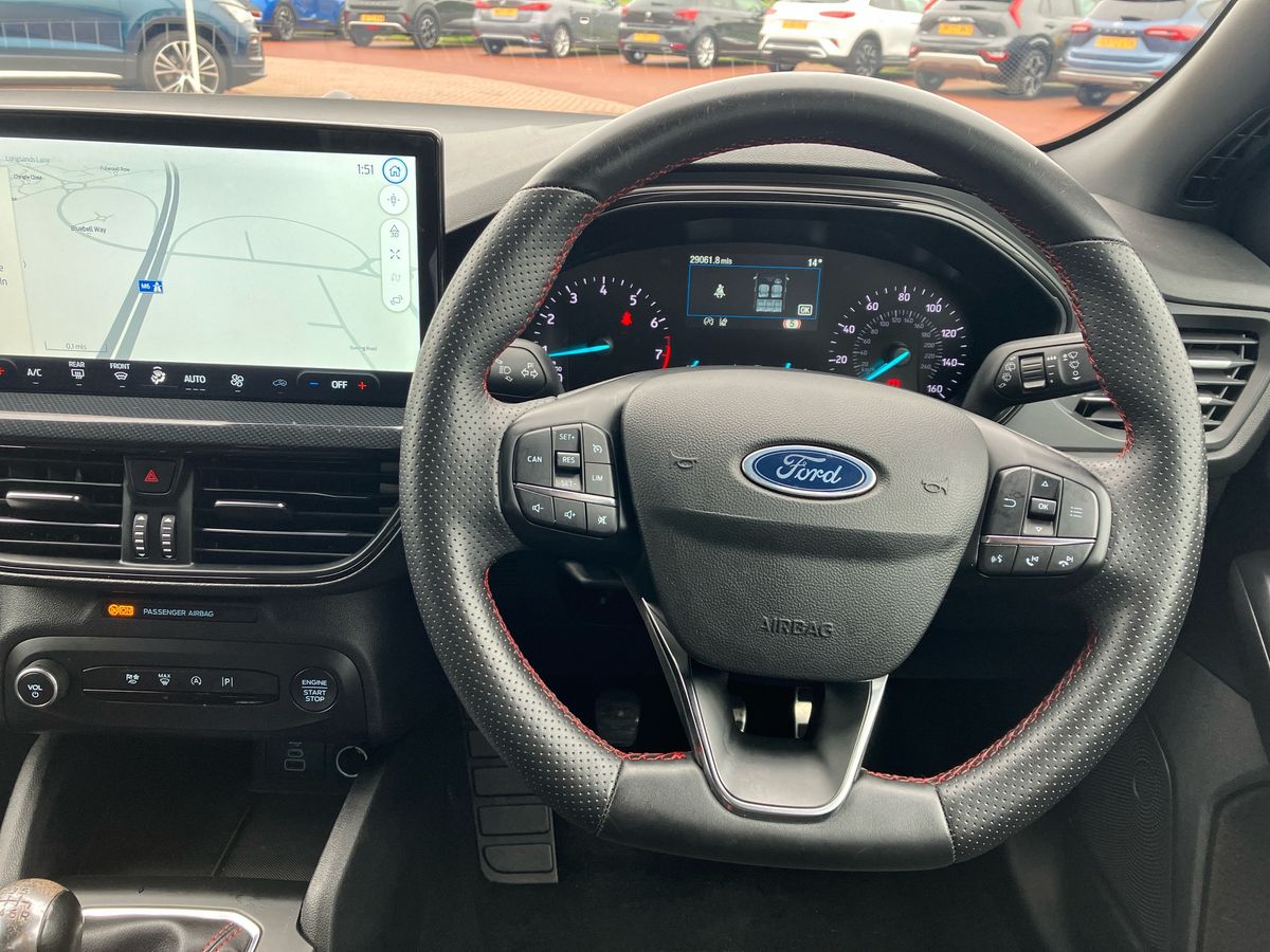Used Ford Focus 2023 for sale - 76090296: Photo 17