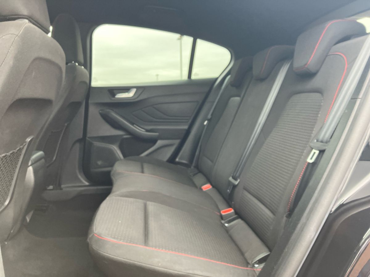 Used Ford Focus 2023 for sale - 76090296: Photo 31