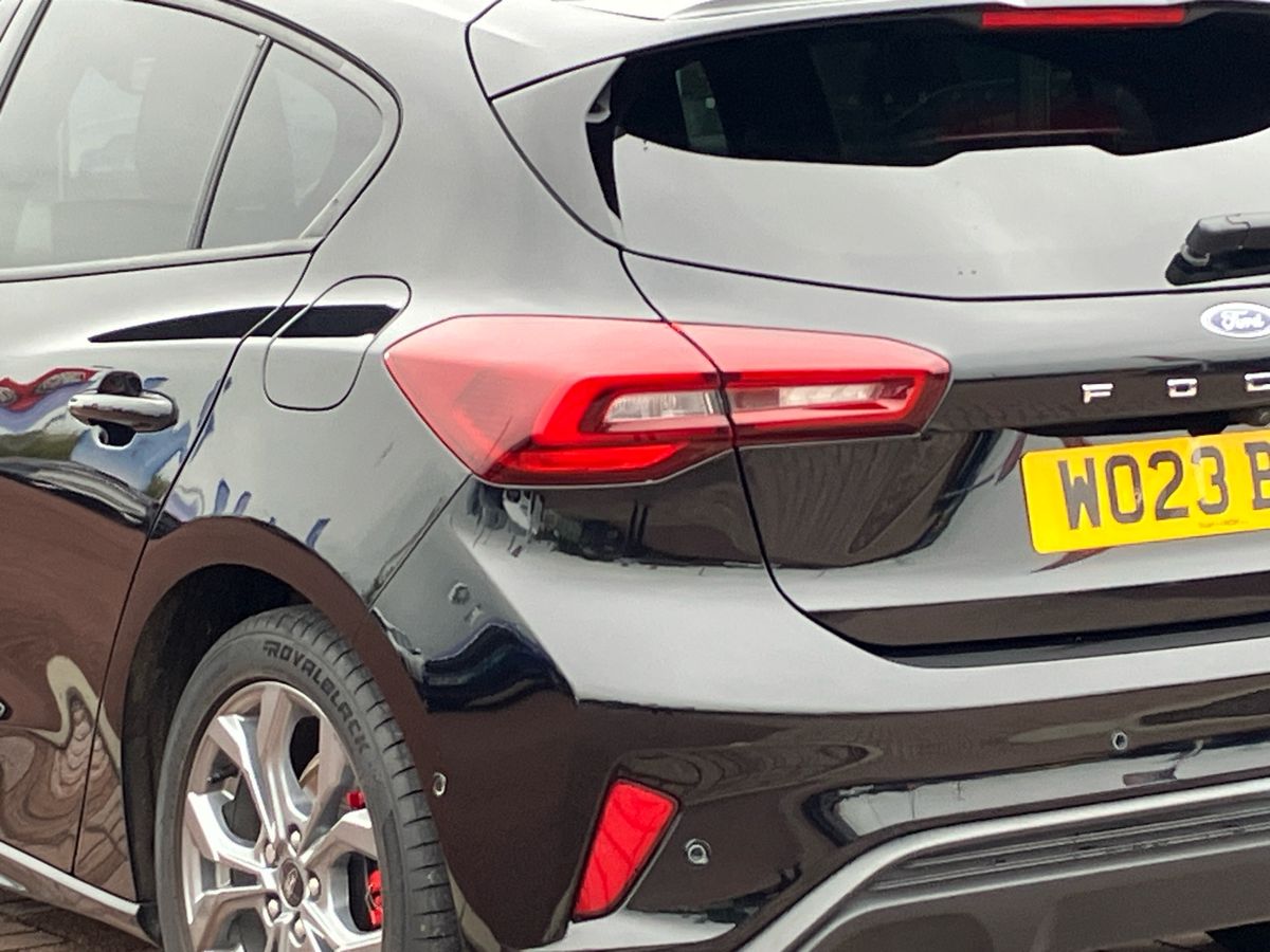 Used Ford Focus 2023 for sale - 76090296: Photo 32