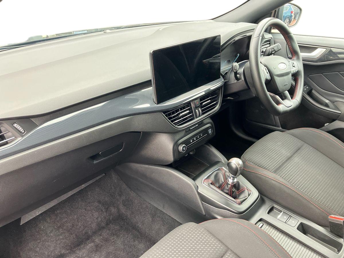 Used Ford Focus 2023 for sale - 76090296: Photo 7