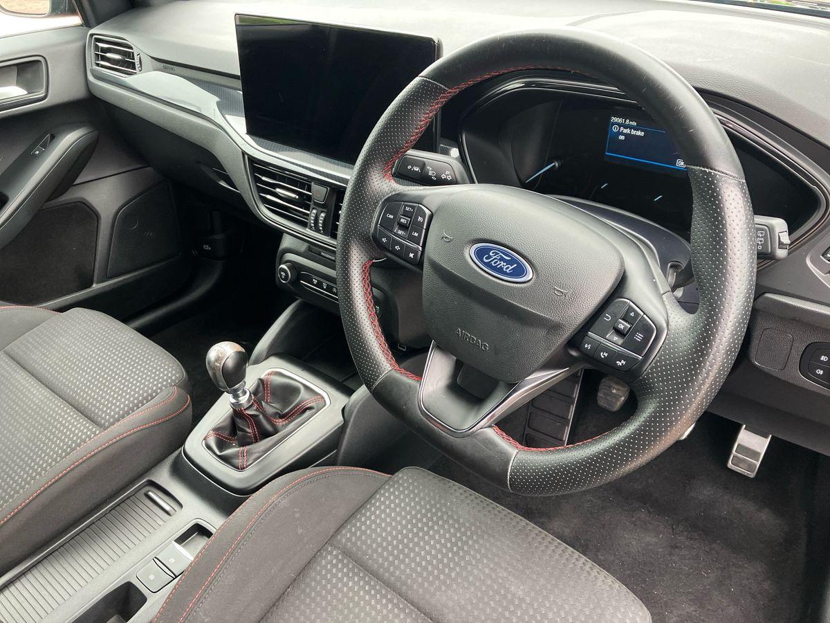 Used Ford Focus 2023 for sale - 76090296: Photo 9