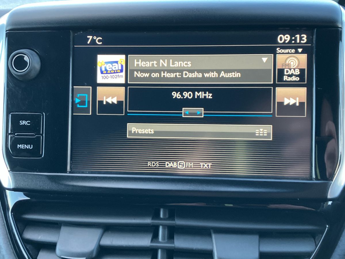 Used Peugeot 2008 2016 for sale - 77058538: Photo 10