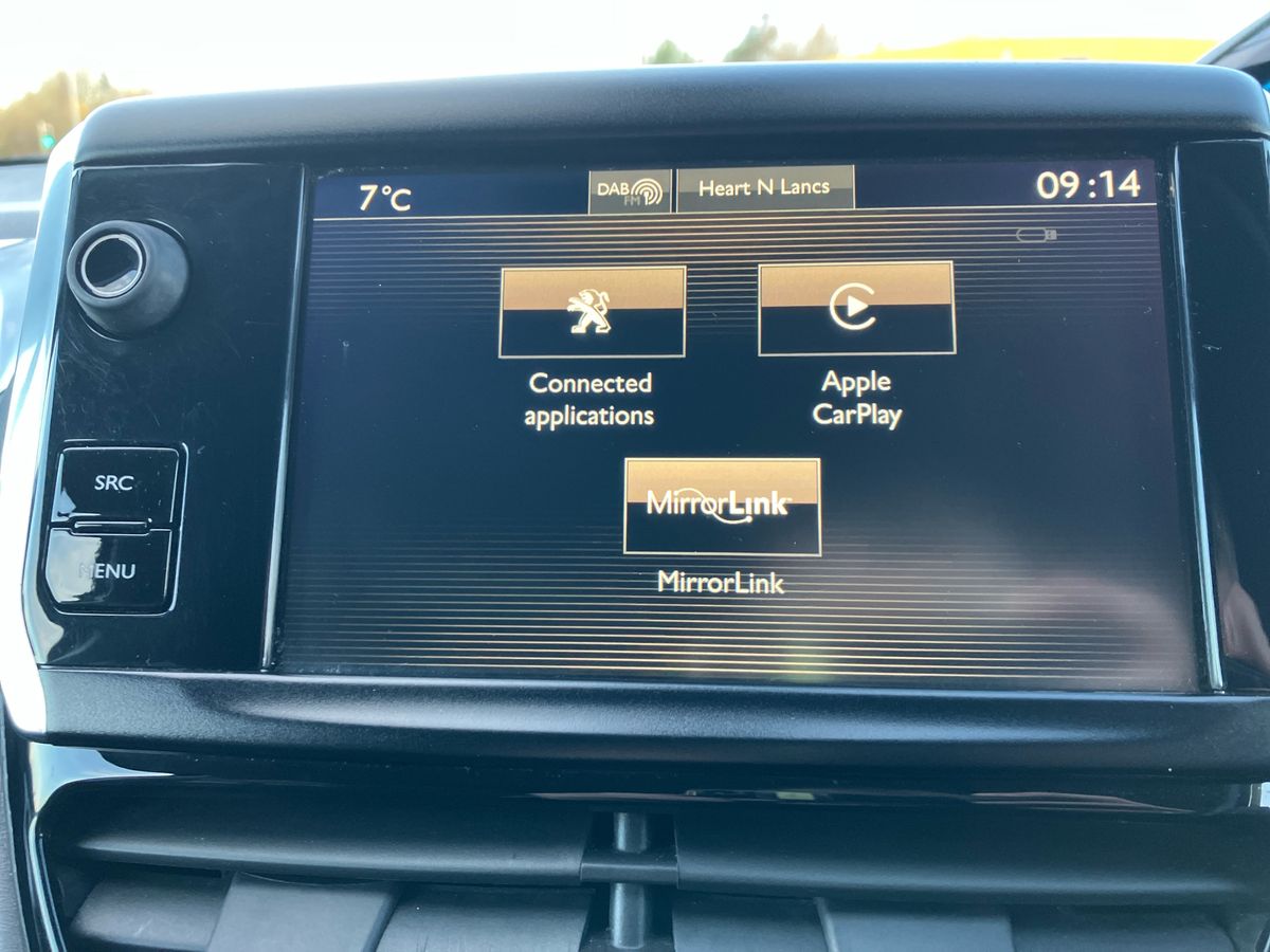 Used Peugeot 2008 2016 for sale - 77058538: Photo 11