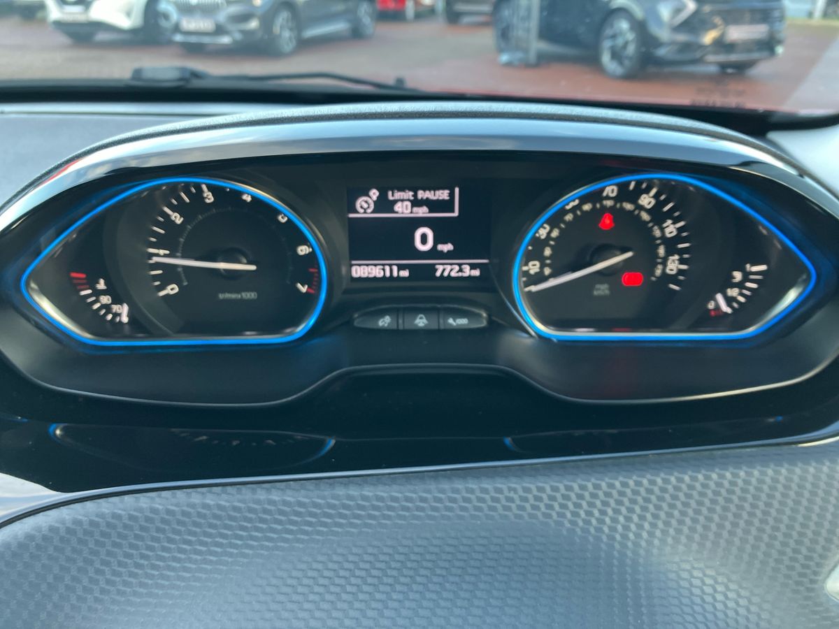 Used Peugeot 2008 2016 for sale - 77058538: Photo 14