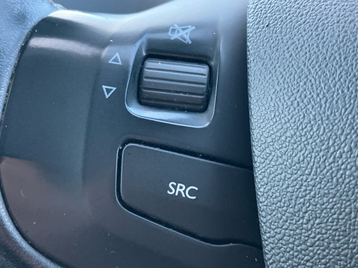 Used Peugeot 2008 2016 for sale - 77058538: Photo 16