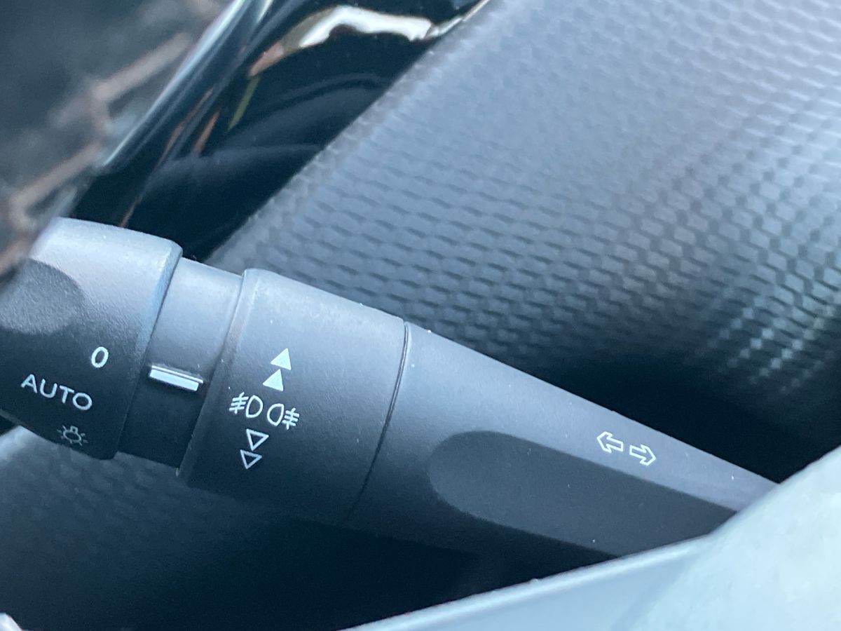 Used Peugeot 2008 2016 for sale - 77058538: Photo 31