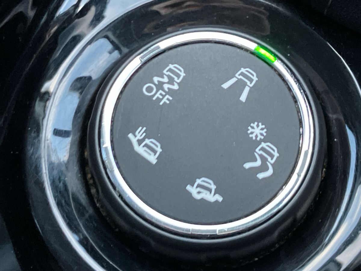 Used Peugeot 2008 2016 for sale - 77058538: Photo 34