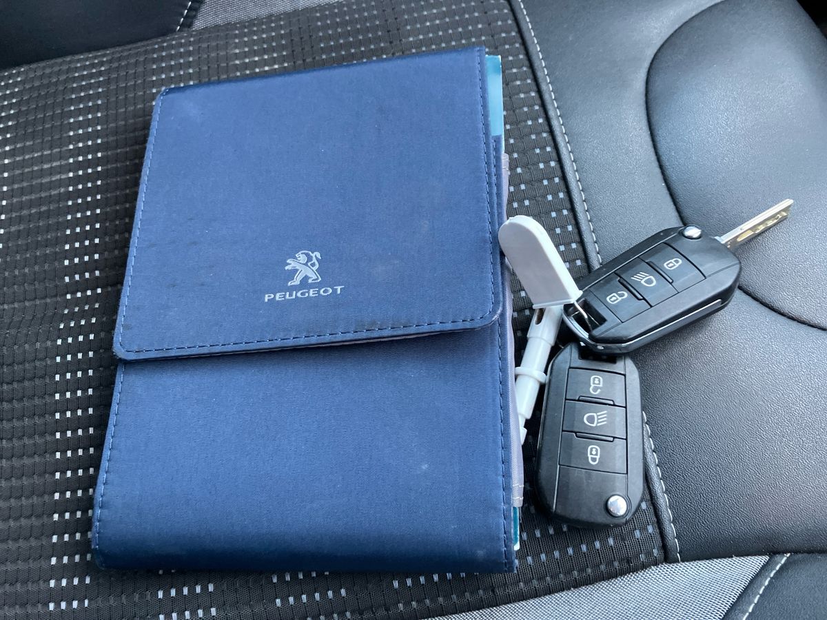 Used Peugeot 2008 2016 for sale - 77058538: Photo 36