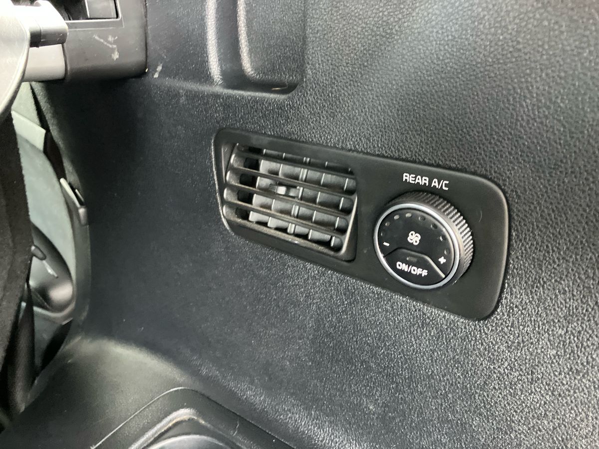 Used Kia Sorento 2017 for sale - 76957999: Photo 24