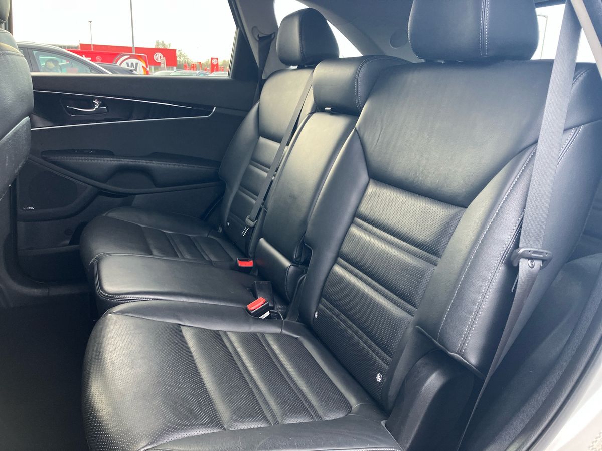 Used Kia Sorento 2017 for sale - 76957999: Photo 30