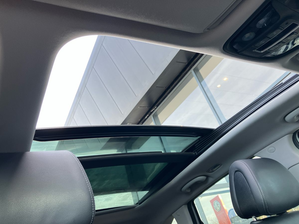 Used Kia Sorento 2017 for sale - 76957999: Photo 44