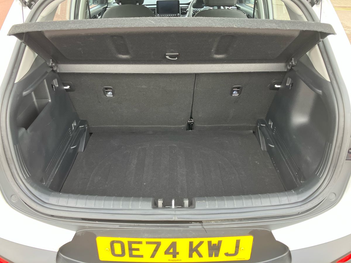 Used Kia Stonic 2024 for sale - 77617241: Photo 20