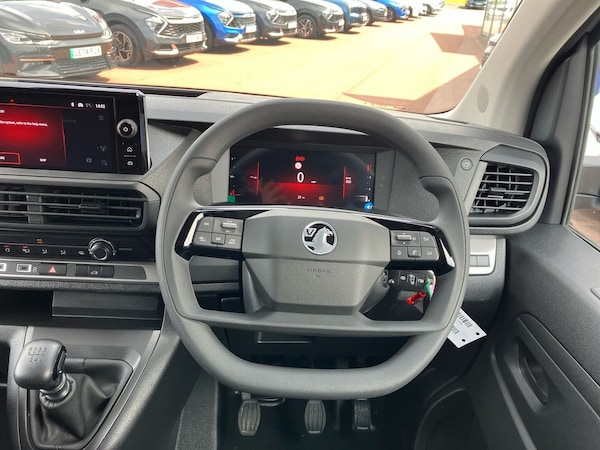 Used Vauxhall Vivaro 2025 for sale - 76171110: Photo 17