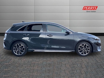 Used Kia Ceed 2025 for sale - 77460679: Photo