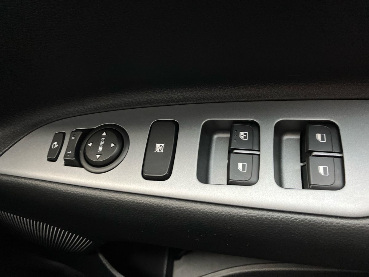 Used Kia Stonic 2025 for sale - 76807887: Photo 18