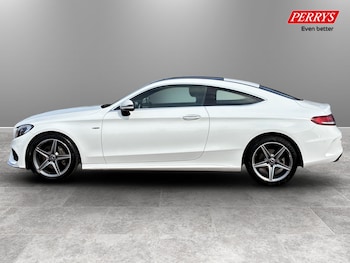 Used Mercedes-Benz C Class 2017 for sale - 79446116: Photo
