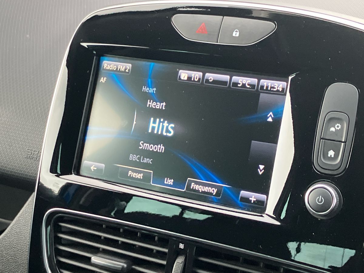 Used Renault Clio 2019 for sale - 77195978: Photo 10