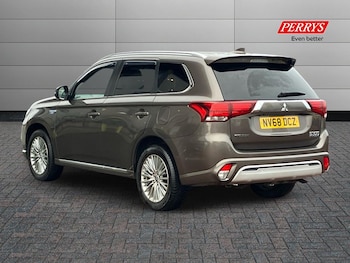 Used Mitsubishi Outlander 2018 for sale - 76669315: Photo