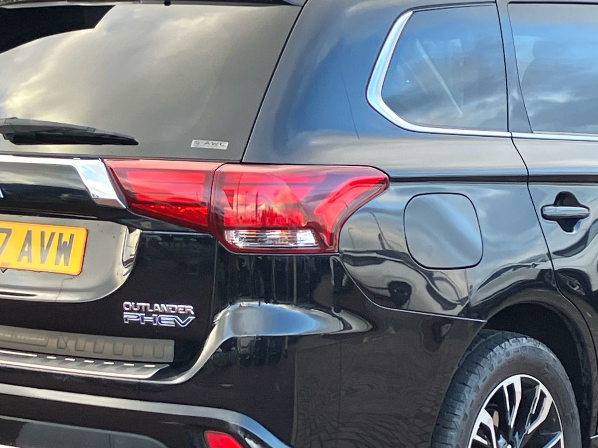 Used Mitsubishi Outlander 2017 for sale - 76612003: Photo 26