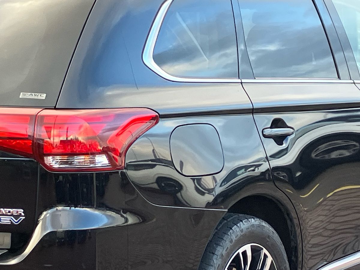 Used Mitsubishi Outlander 2017 for sale - 76612003: Photo 27