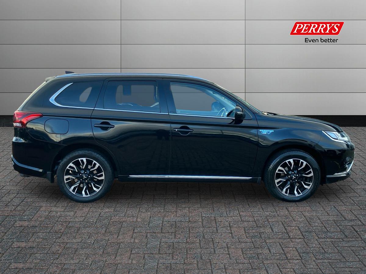 Used Mitsubishi Outlander 2017 for sale - 76612003: Photo 3