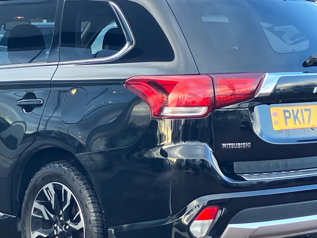 Used Mitsubishi Outlander 2017 for sale - 76612003: Photo 30