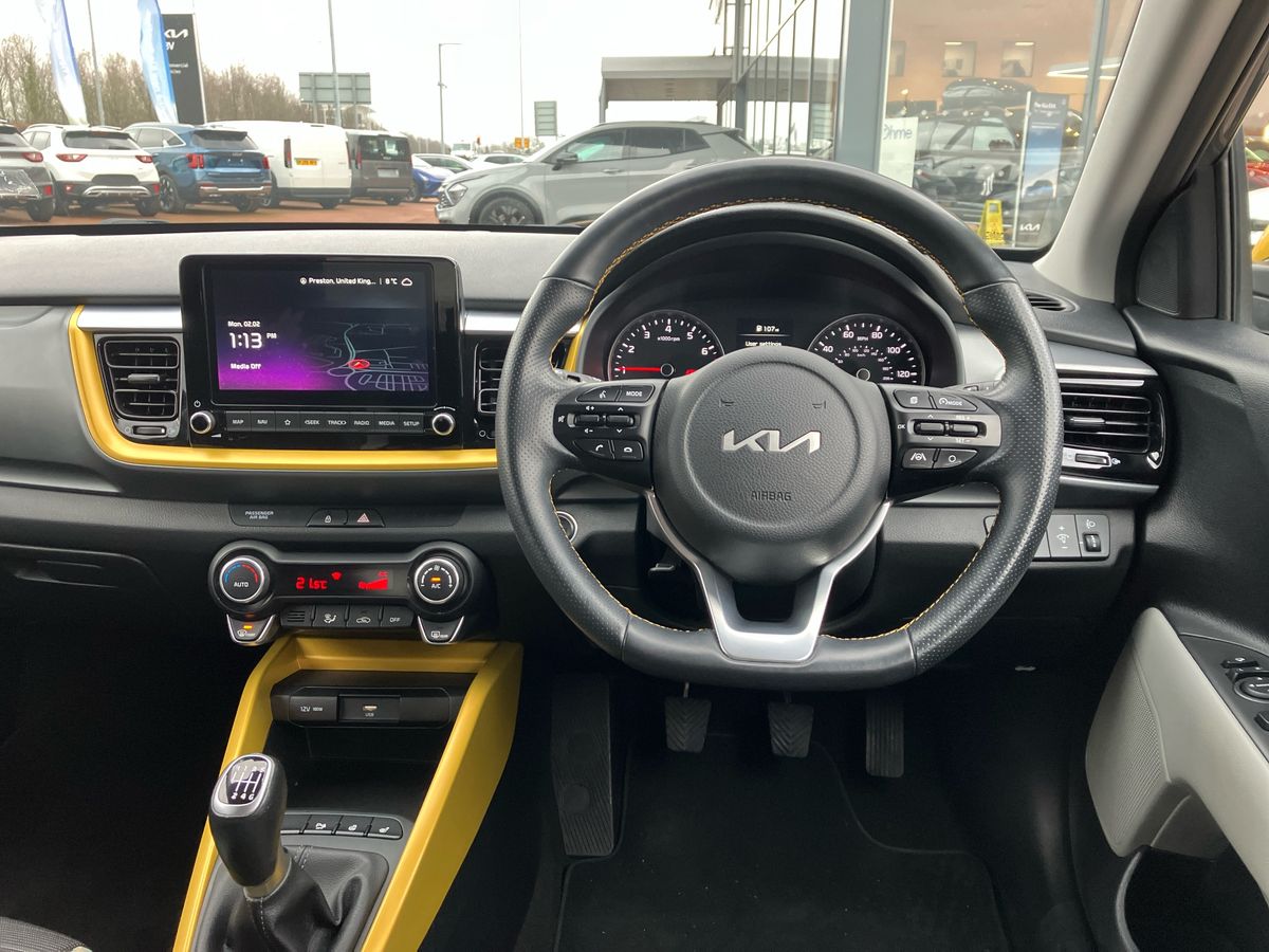 Used Kia Stonic 2023 for sale - 77240462: Photo 15