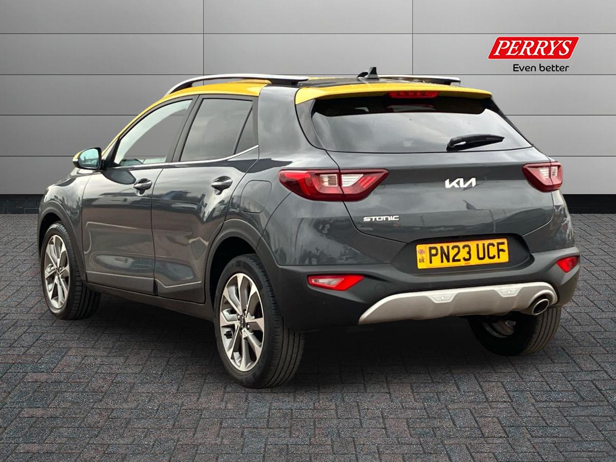 Used Kia Stonic 2023 for sale - 77240462: Photo 2