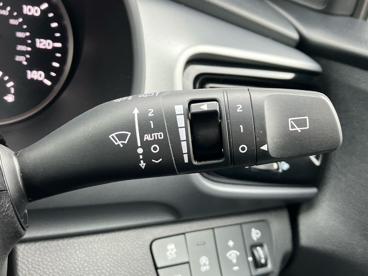 Used Kia Stonic 2023 for sale - 77240462: Photo 37