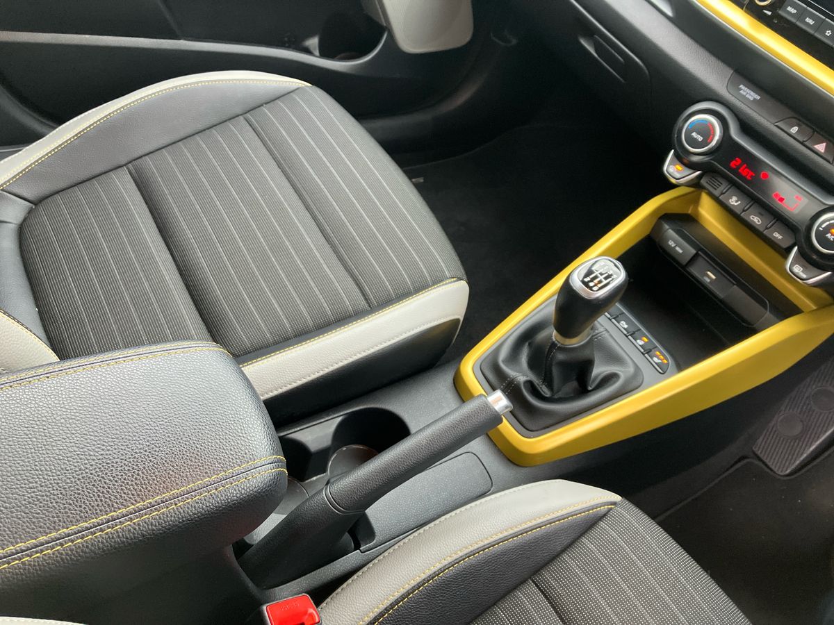 Used Kia Stonic 2023 for sale - 77240462: Photo 38