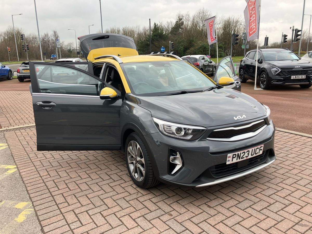 Used Kia Stonic 2023 for sale - 77240462: Photo 41