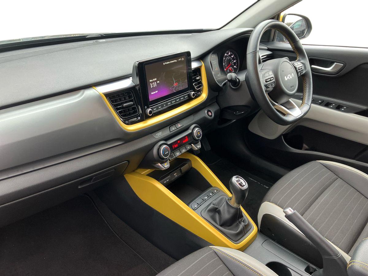 Used Kia Stonic 2023 for sale - 77240462: Photo 6