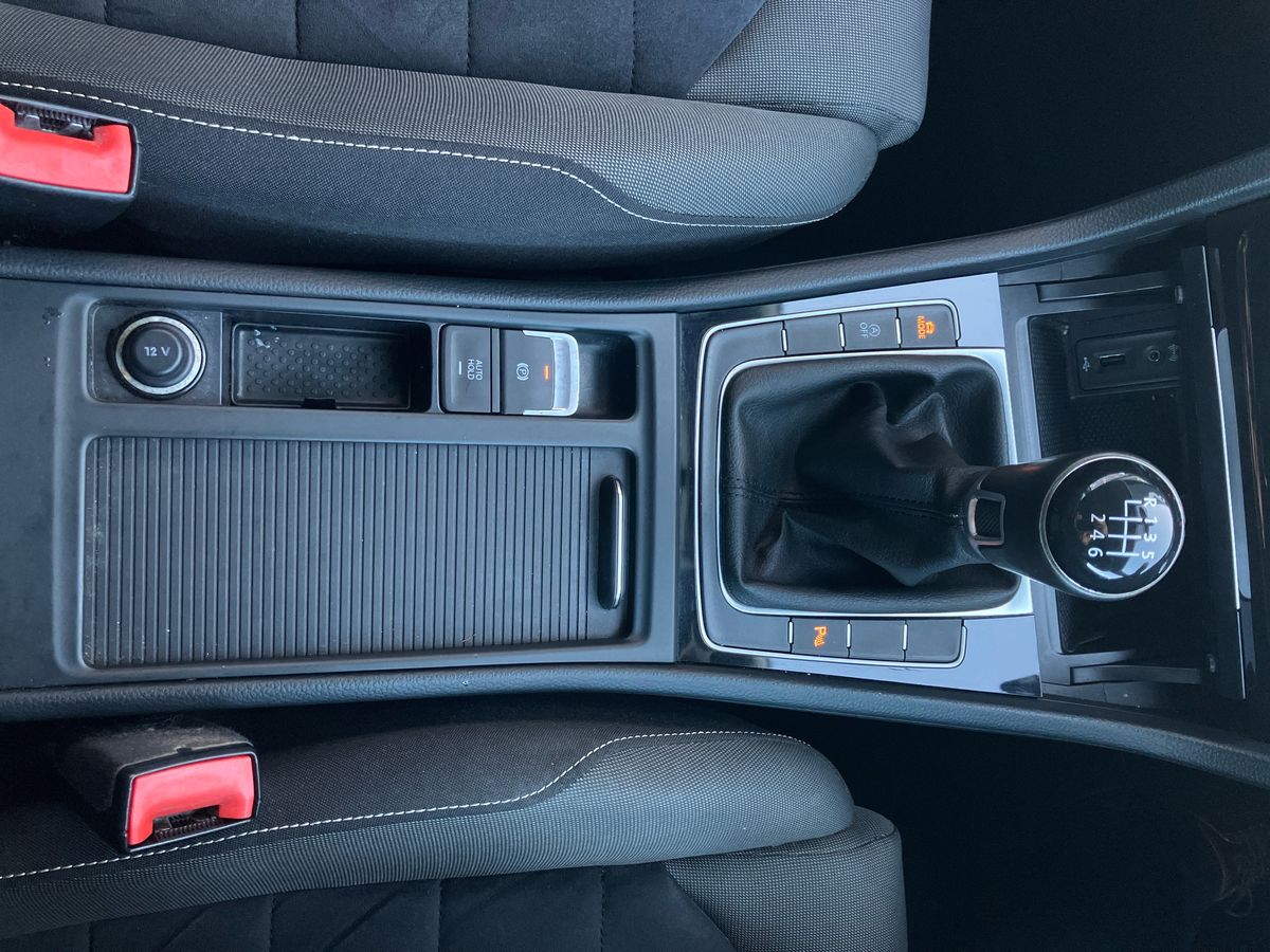 Used Volkswagen Golf 2015 for sale - 76436824: Photo 36