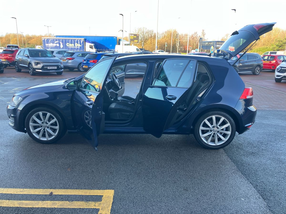 Used Volkswagen Golf 2015 for sale - 76436824: Photo 40