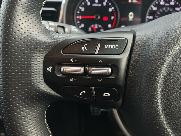 Used Kia Stonic 2023 for sale - 76090228: Photo 17