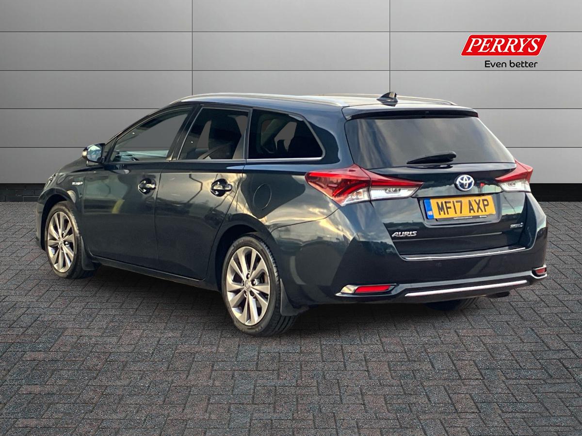 Used Toyota Auris 2017 for sale - 76542403: Photo 2